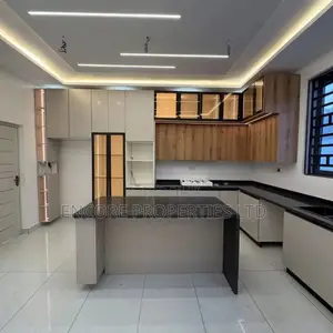 4bdrm House in East Legon for sale