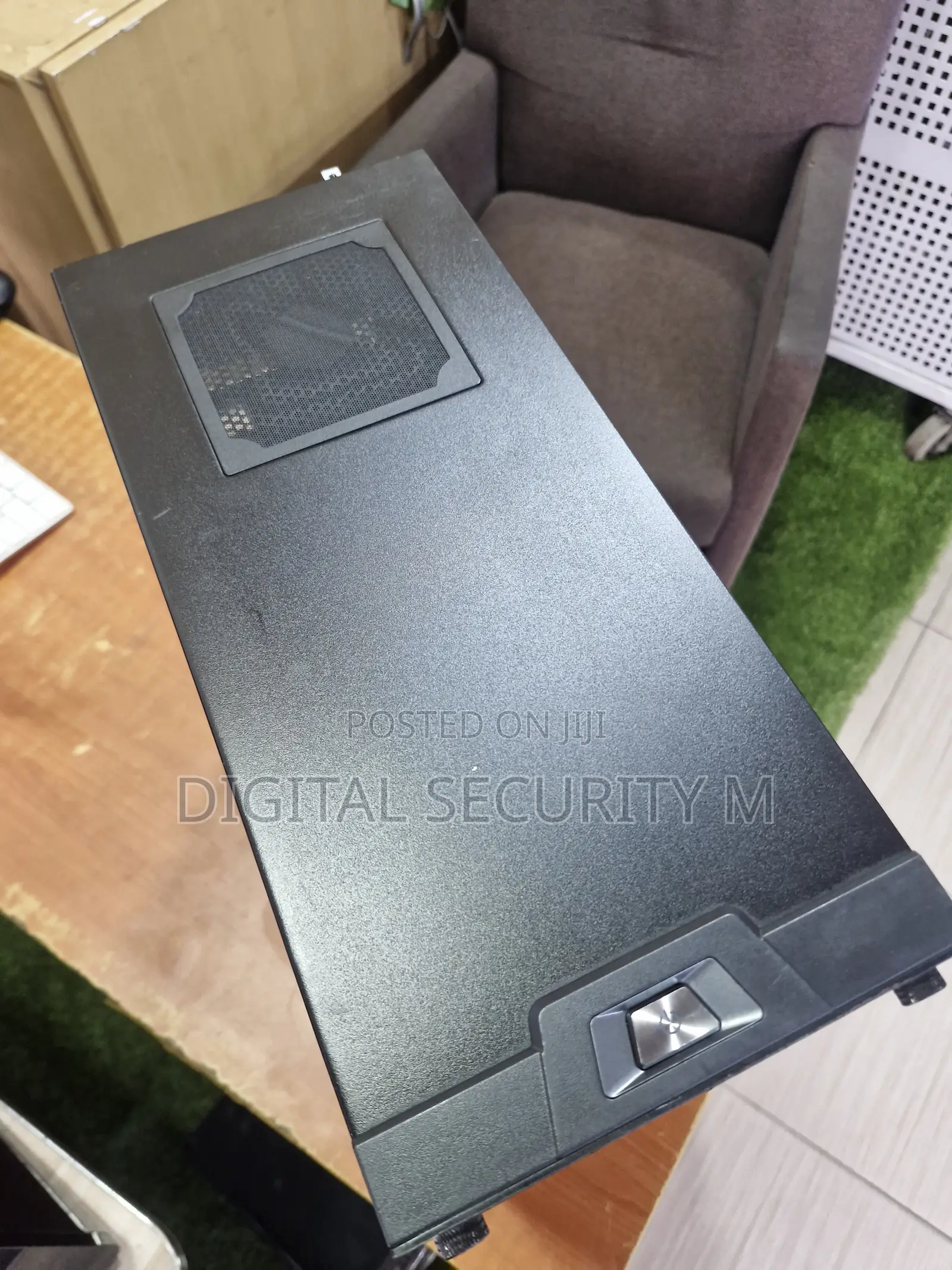 Desktop Computer 8GB Intel Core i5 SSD 256GB