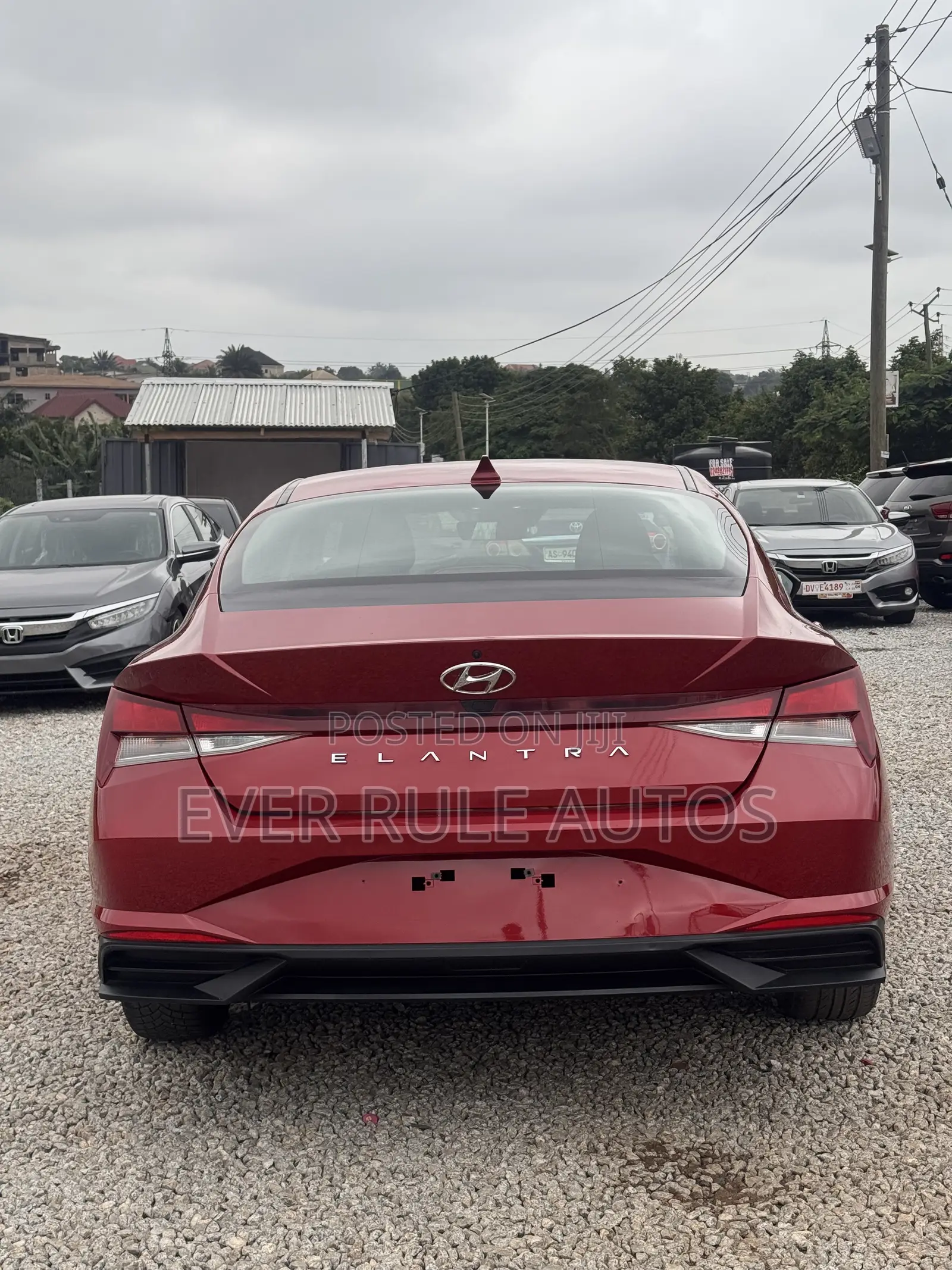 Hyundai Elantra Limited 2022 Red
