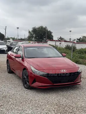 Hyundai Elantra Limited 2022 Red