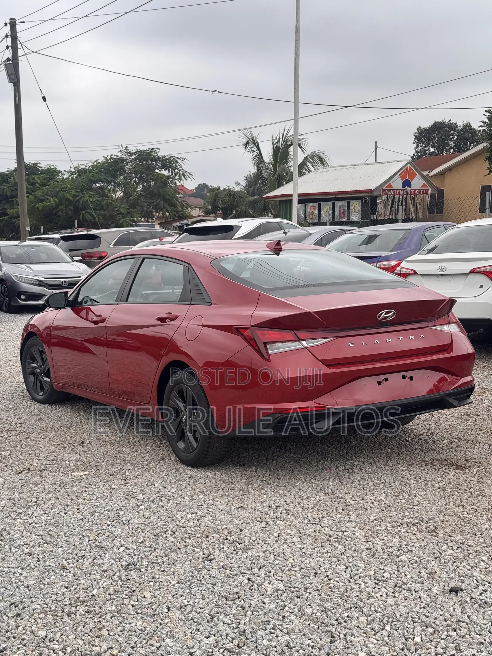 Hyundai Elantra Limited 2022 Red