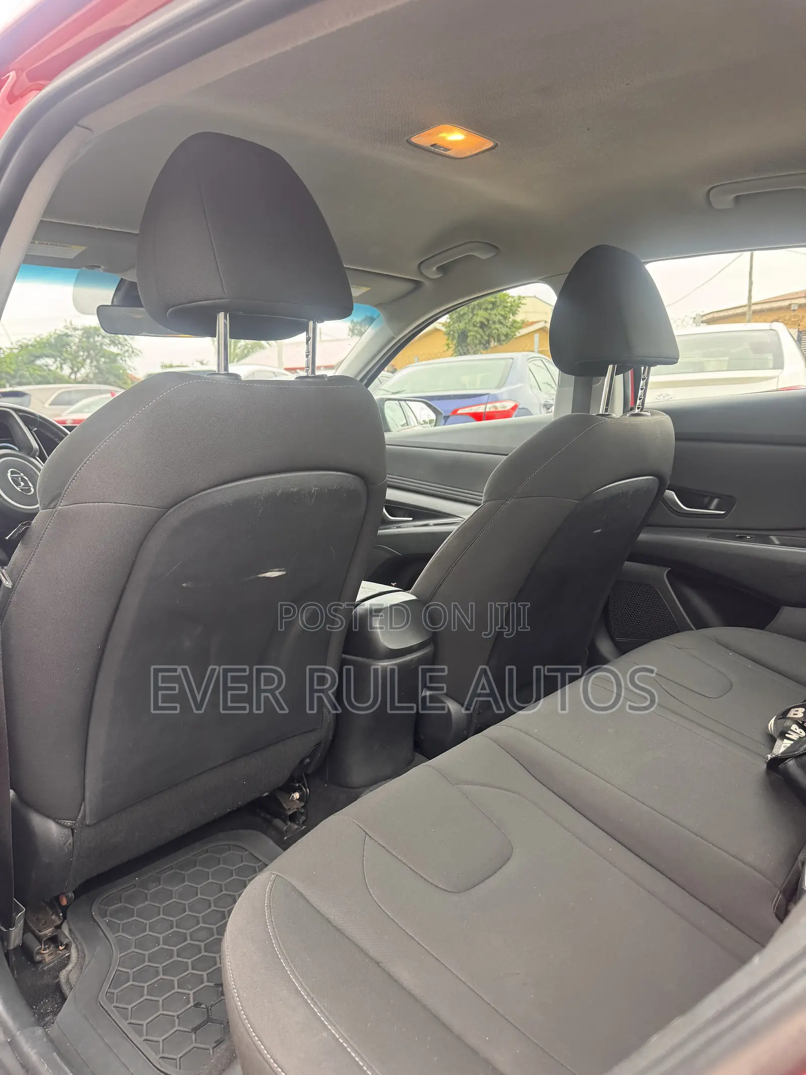 Hyundai Elantra Limited 2022 Red