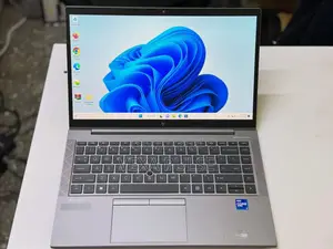 Laptop HP ZBook Firefly G8 16GB Intel Core i7 SSD 512GB