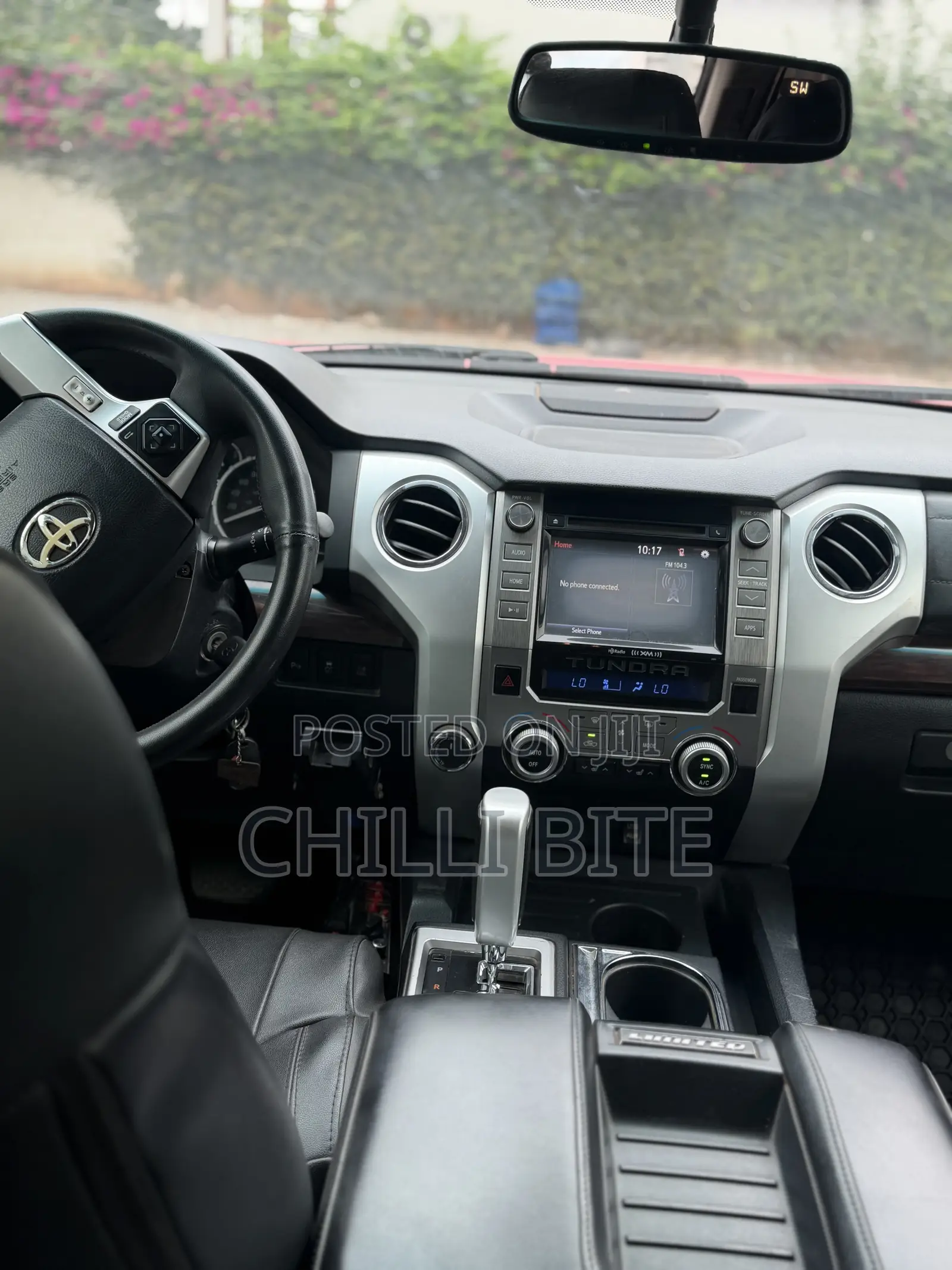 Toyota Tundra SR 4dr Double Cab 4WD LB (5.7L 8cyl 6A) 2015 Red