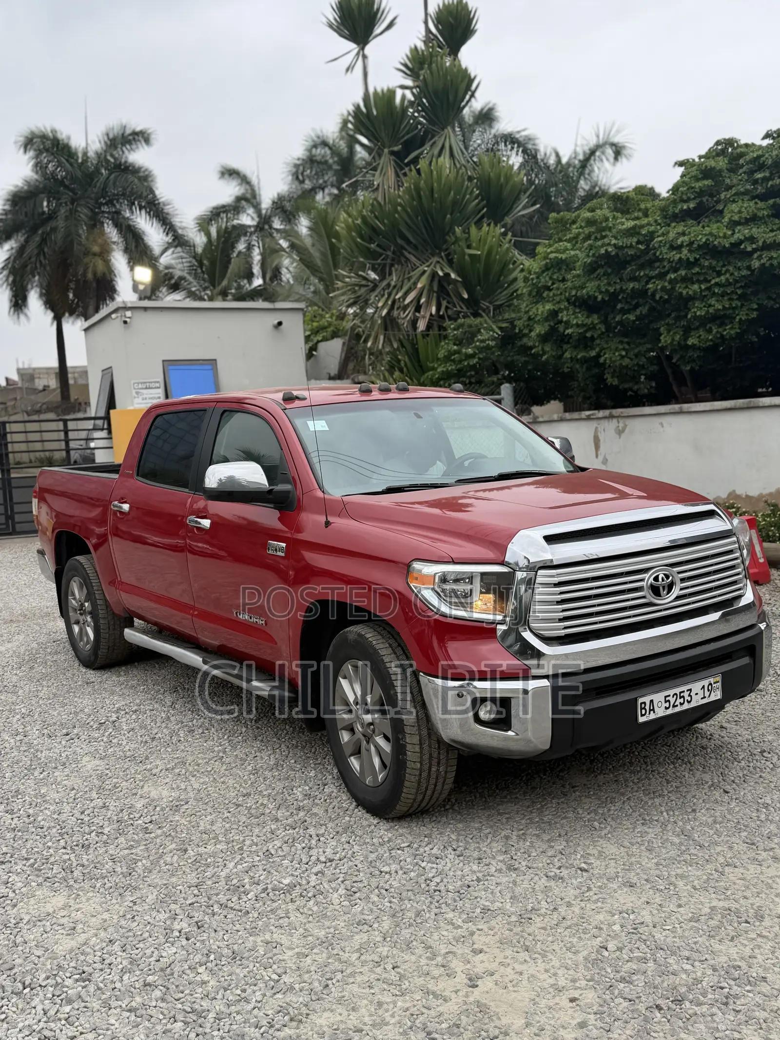 Toyota Tundra SR 4dr Double Cab 4WD LB (5.7L 8cyl 6A) 2015 Red
