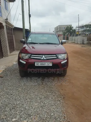 Mitsubishi L200 Double Cab 2.5 136hp 2012 Burgundy