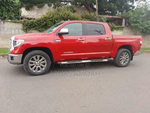 Toyota Tundra Limited 4dr CrewMax 4WD SB (5.7L 8cyl 6A) 2015 Red