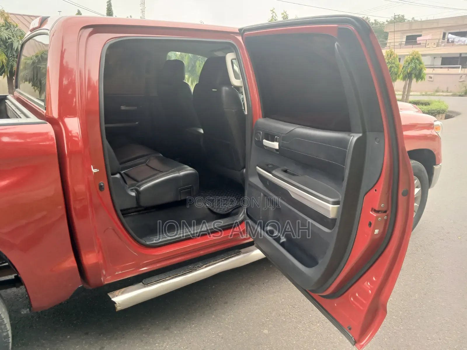 Toyota Tundra Limited 4dr CrewMax 4WD SB (5.7L 8cyl 6A) 2015 Red