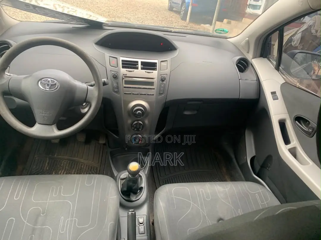 Toyota Yaris 2009 Blue