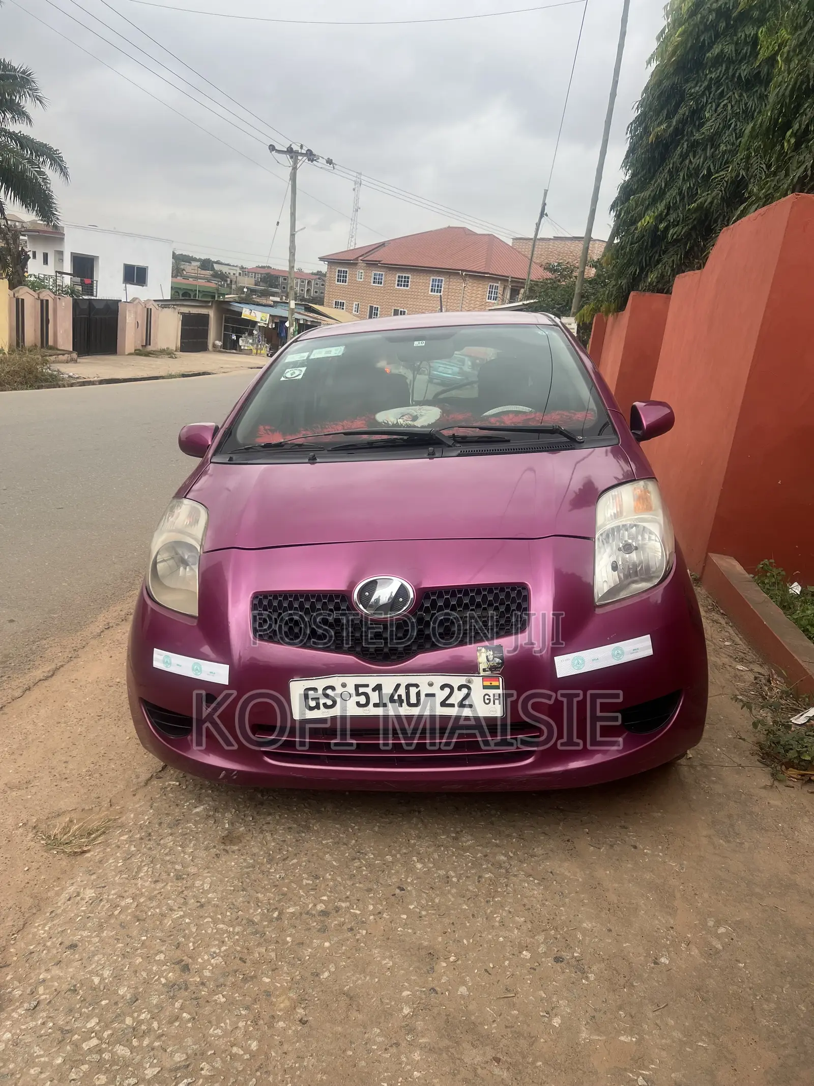 Toyota Vitz 1.0 FWD 3dr 2010 Purple