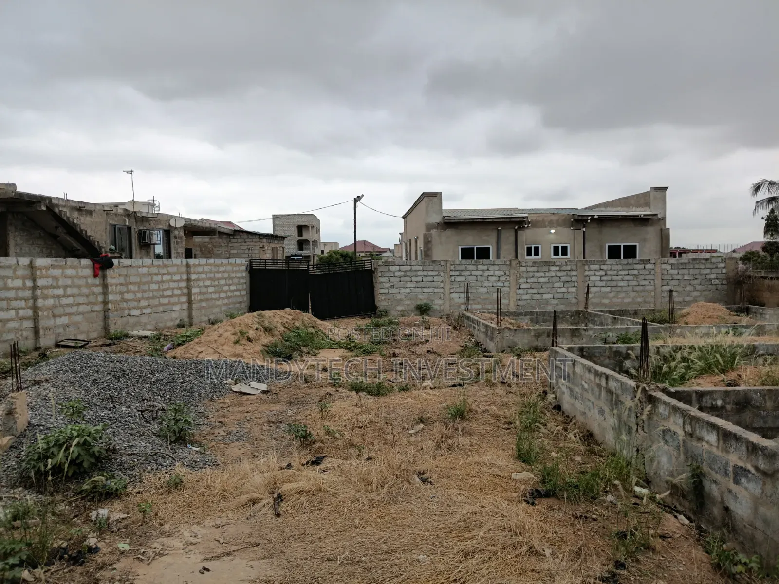 Classic Fenced Land at Katamanso