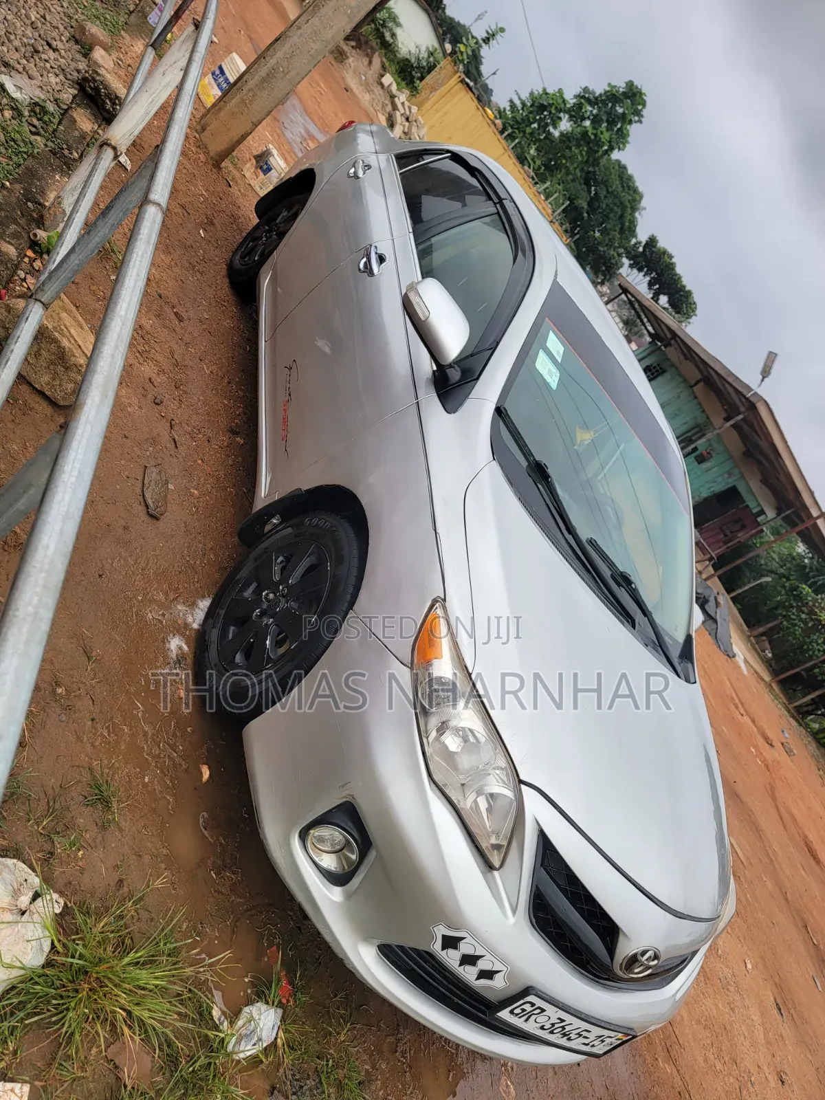 Toyota Corolla LE 4dr Sedan (1.8L 4cyl 4A) 2010 Silver