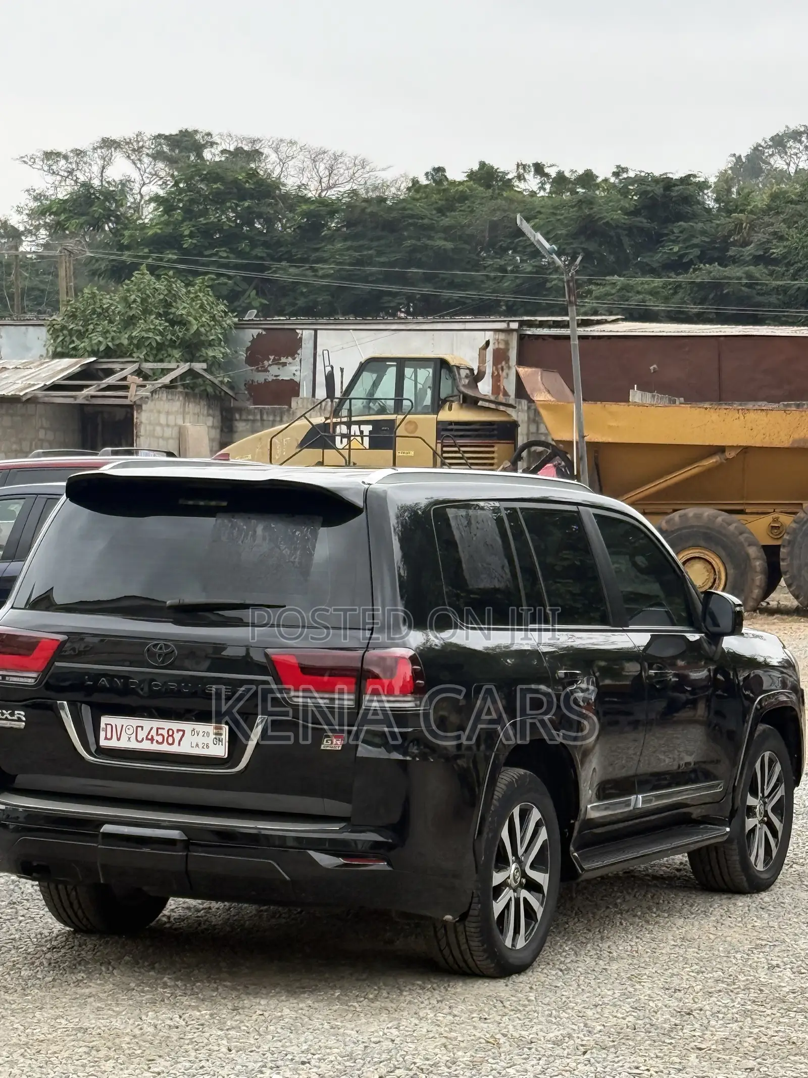 Toyota Land Cruiser 4.5 V8 GXR 2018 Black