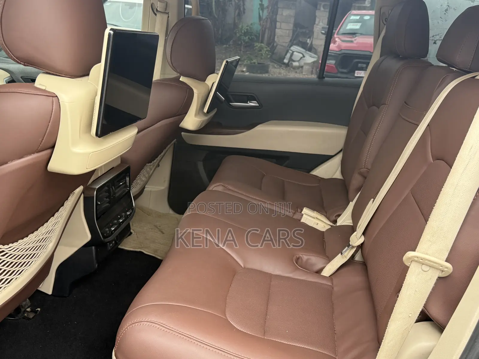 Toyota Land Cruiser 4.5 V8 GXR 2018 Black