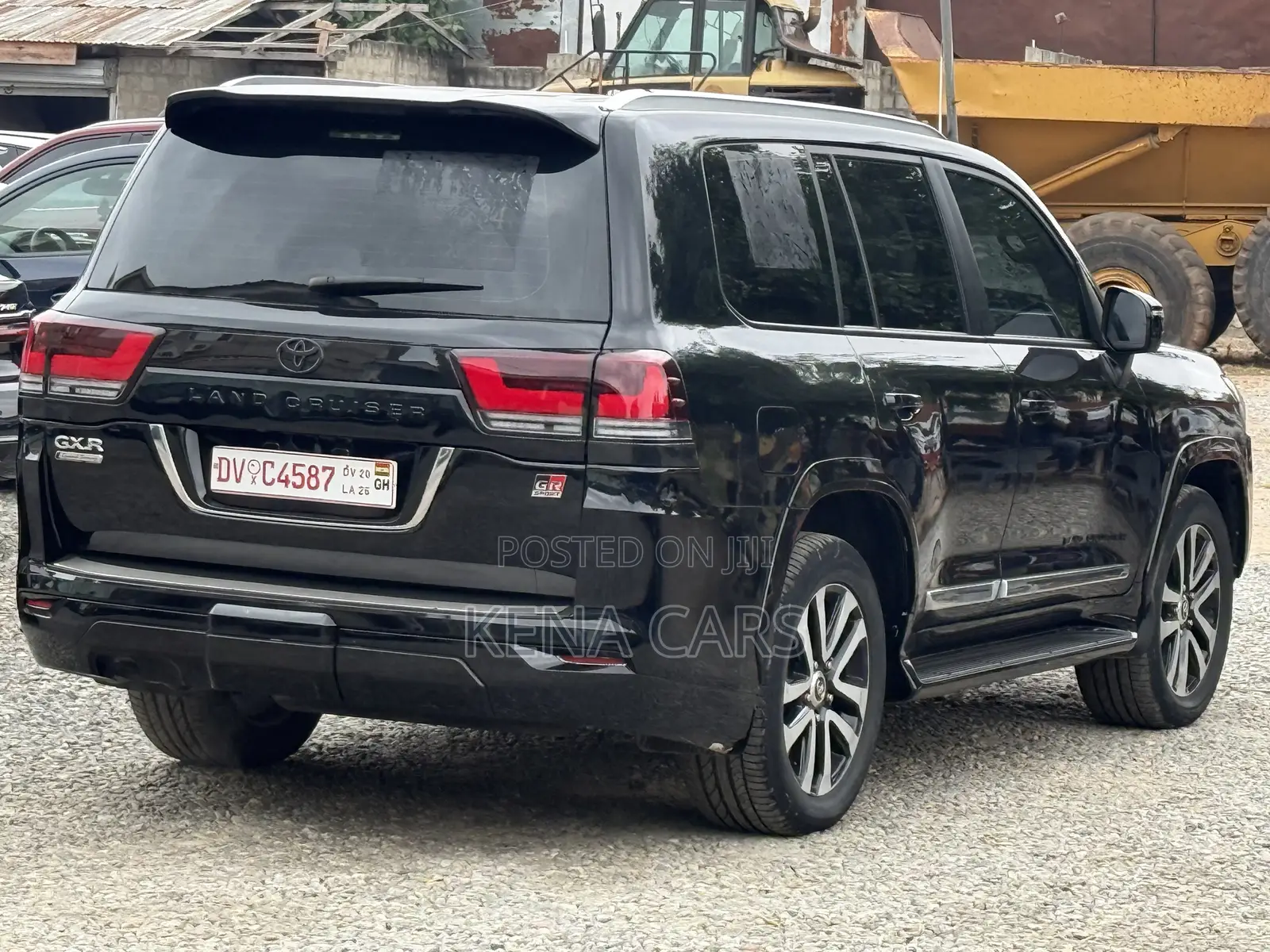 Toyota Land Cruiser 4.5 V8 GXR 2018 Black