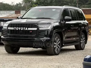 Toyota Land Cruiser 4.5 V8 GXR 2018 Black