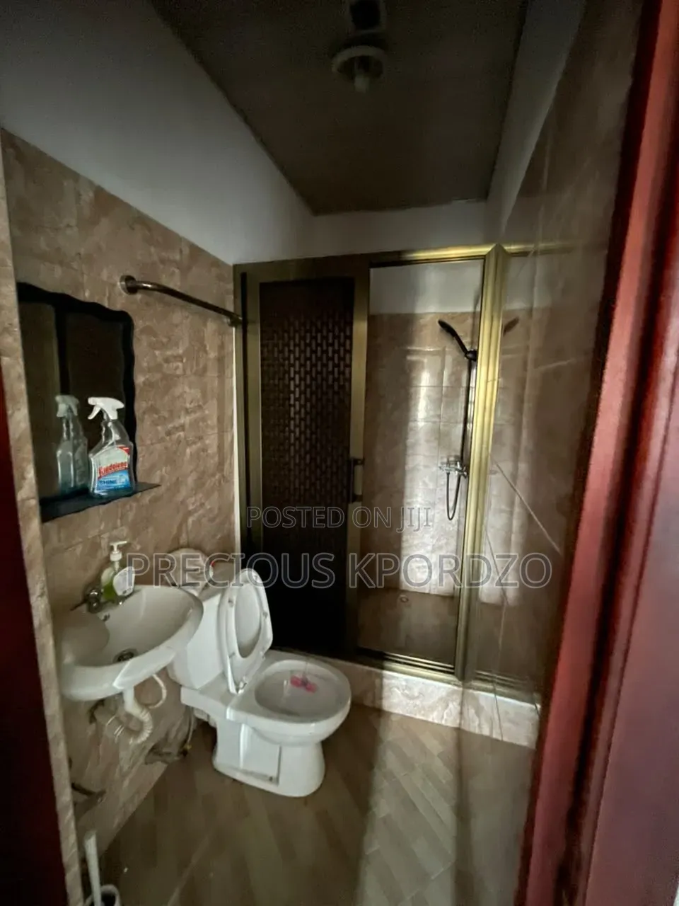 2bdrm Apartment in Housing Down Adenta for rent