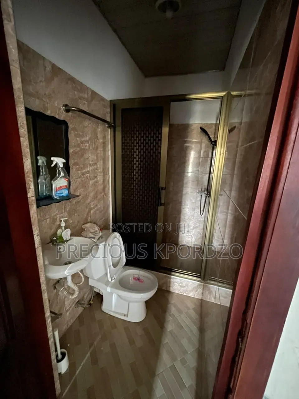 2bdrm Apartment in Housing Down Adenta for rent