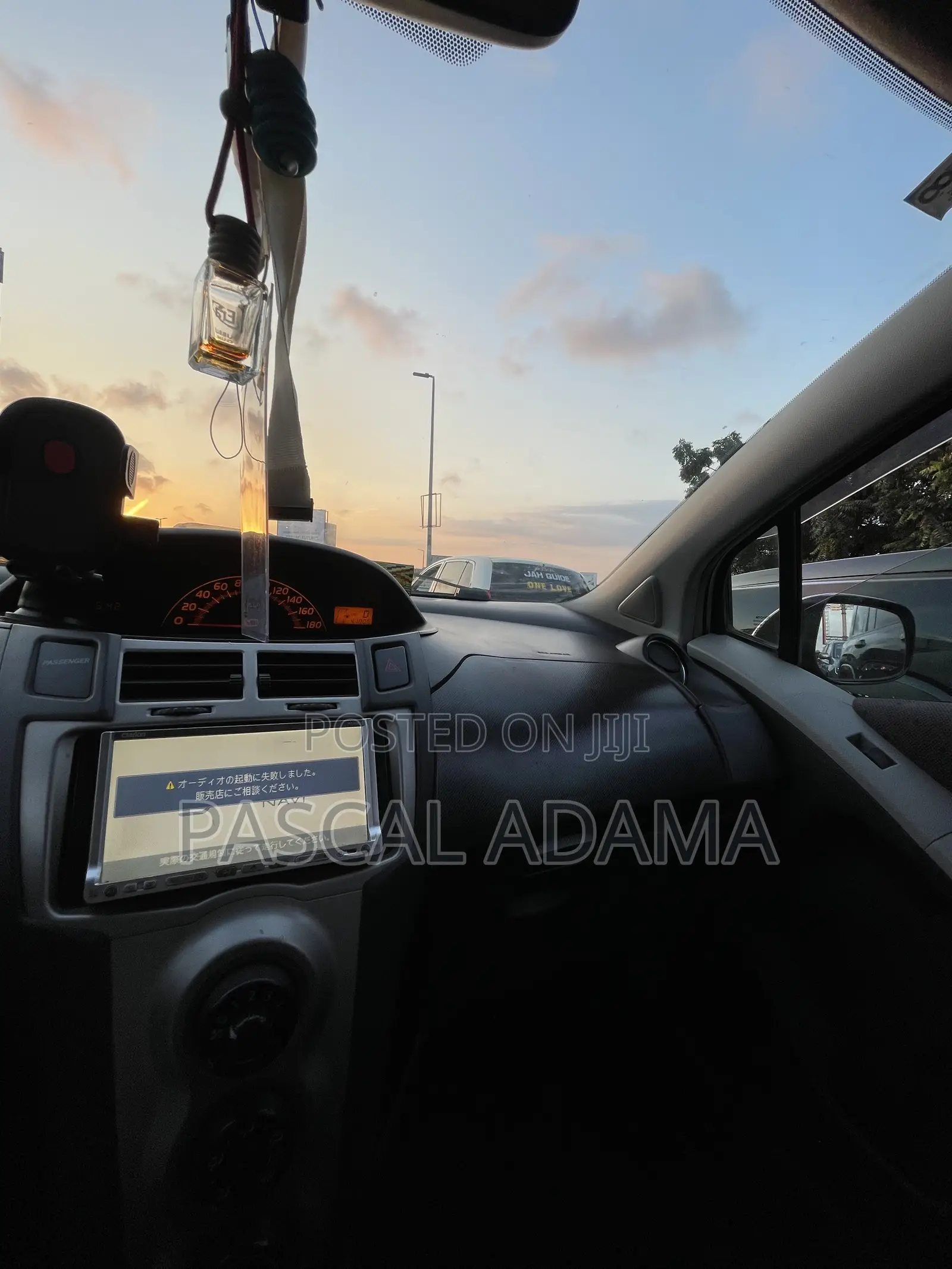 Toyota Vitz 1.3 AWD 5dr 2010 Silver