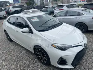 Toyota Corolla 2018 White