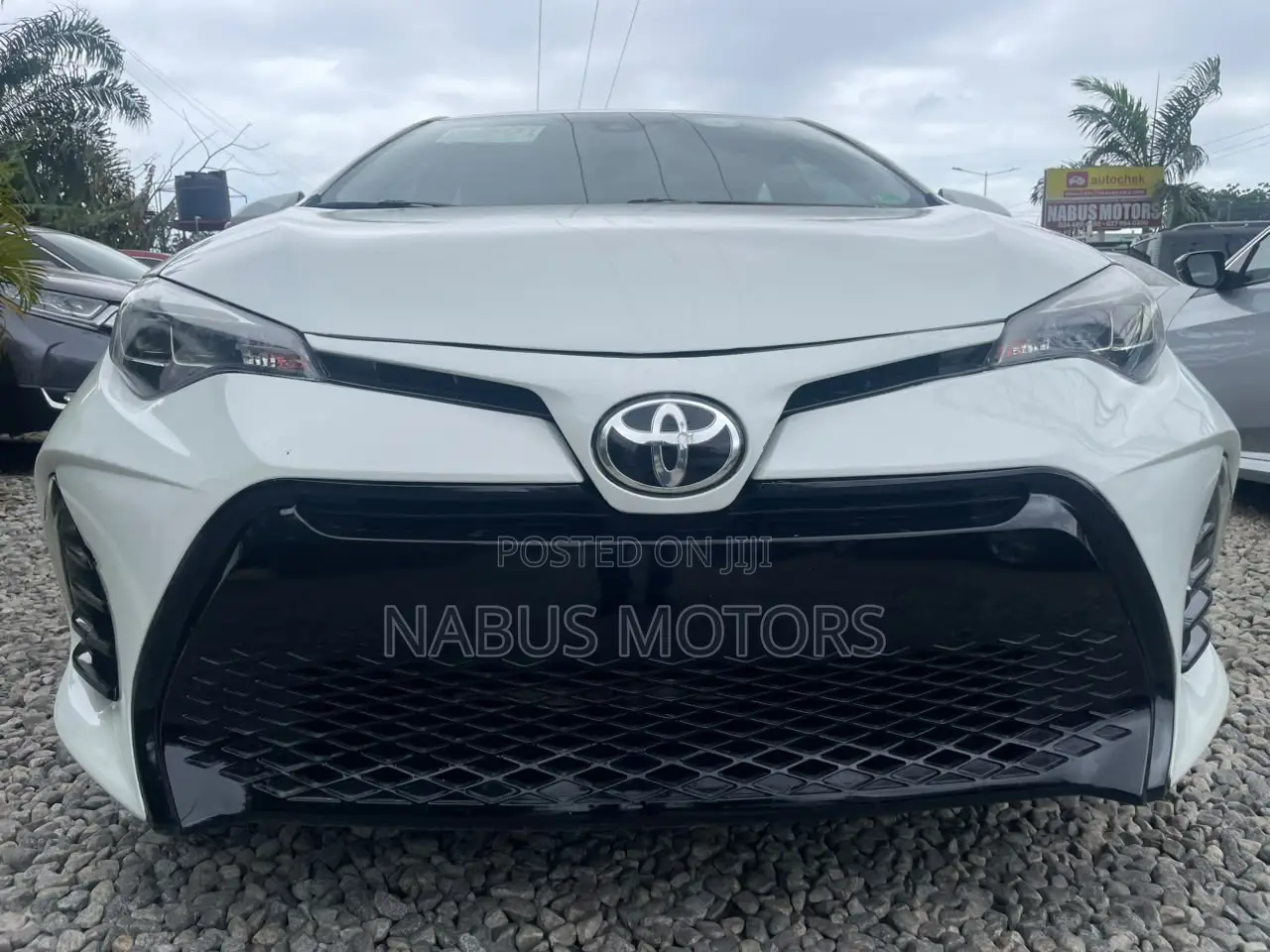 Toyota Corolla 2018 White