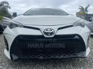 Toyota Corolla 2018 White