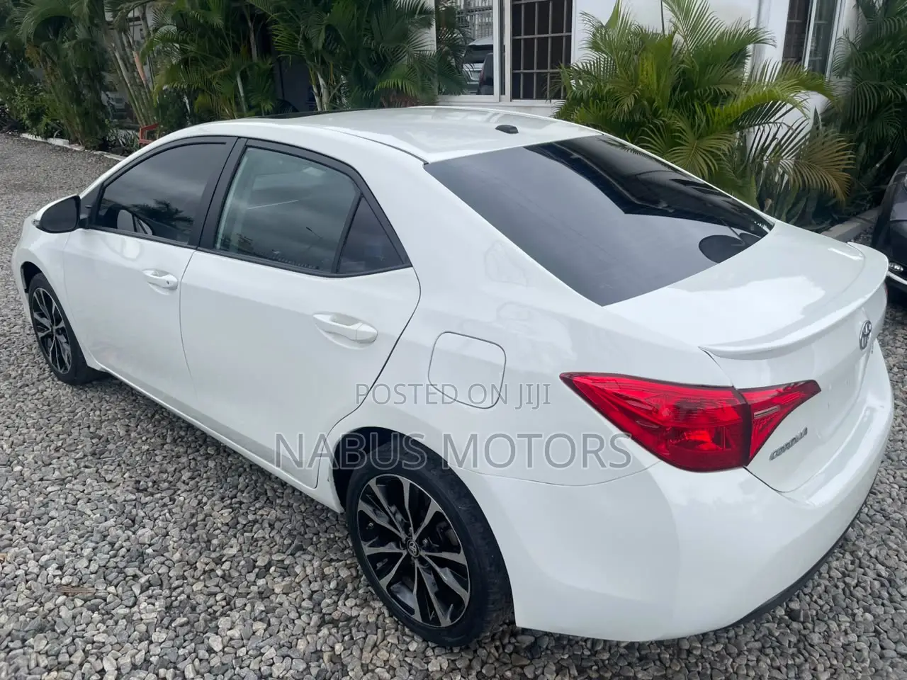 Toyota Corolla 2018 White