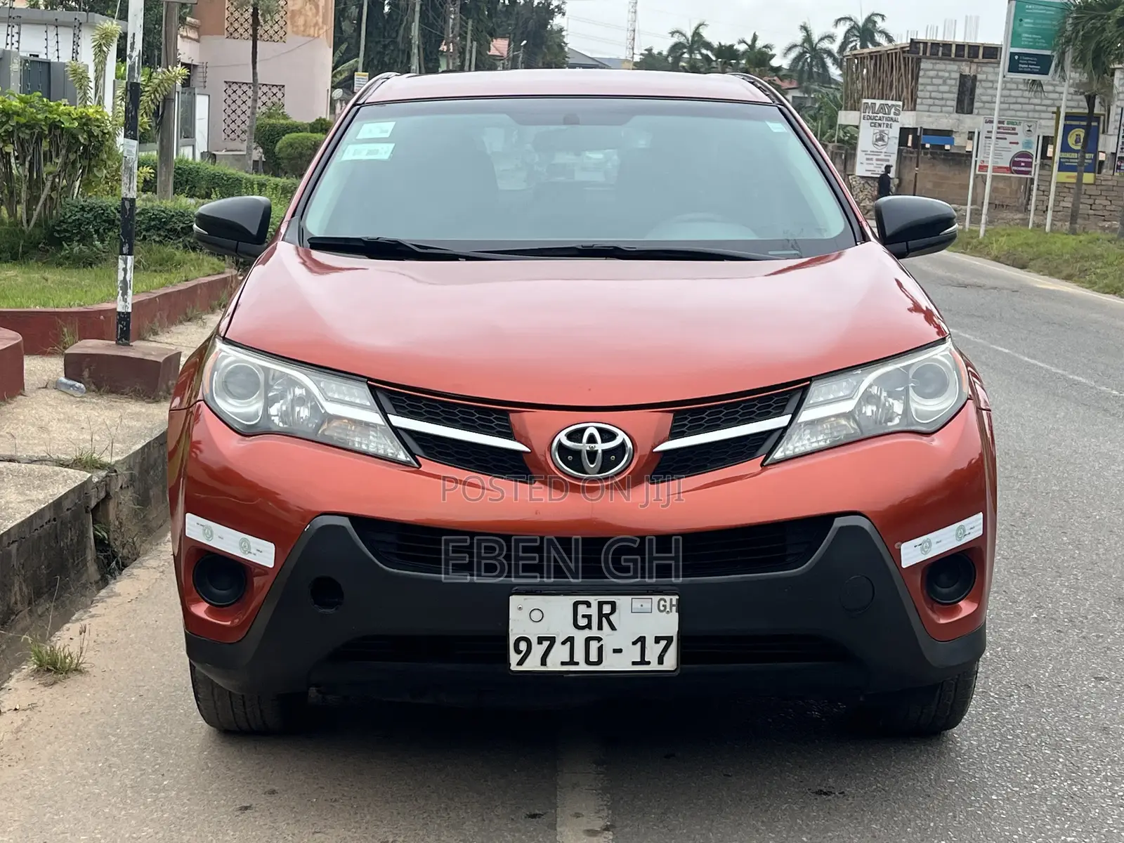 Toyota RAV4 LE 4dr SUV AWD (2.5L 4cyl 6A) 2015 Orange