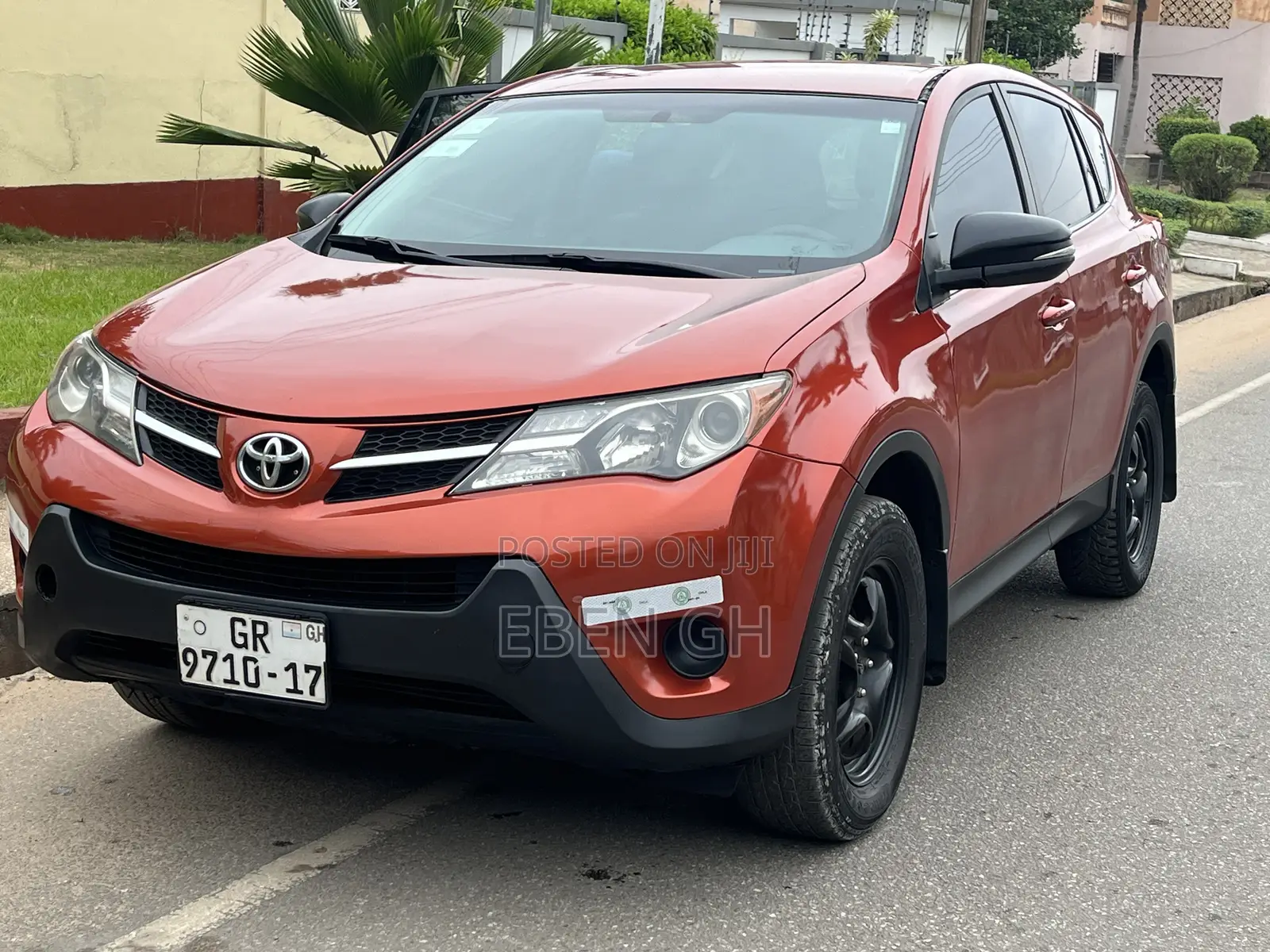 Toyota RAV4 LE 4dr SUV AWD (2.5L 4cyl 6A) 2015 Orange