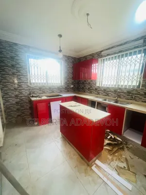 2bdrm Apartment in Adenta, Amrahia for rent