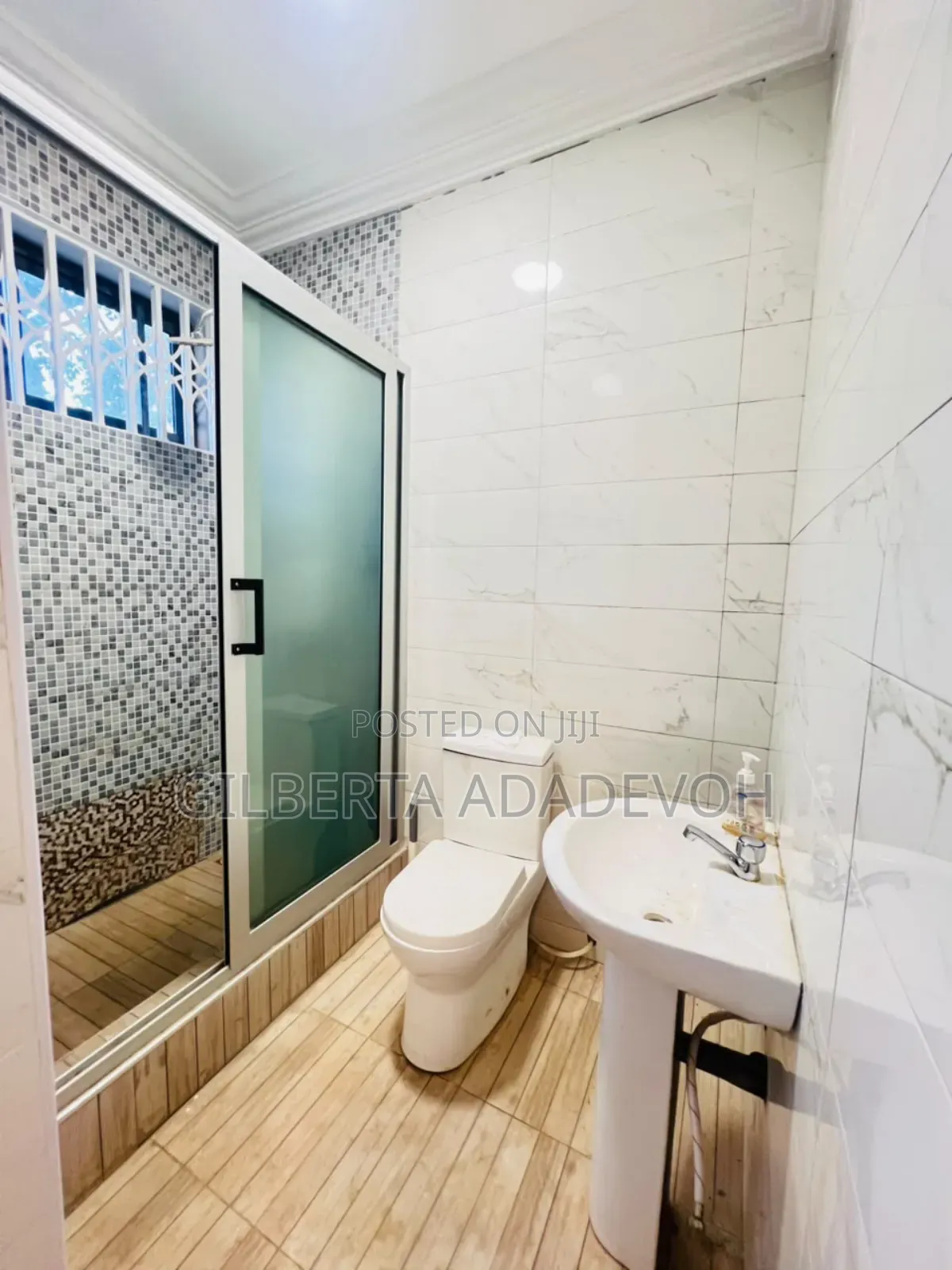 2bdrm Apartment in Adenta, Amrahia for rent