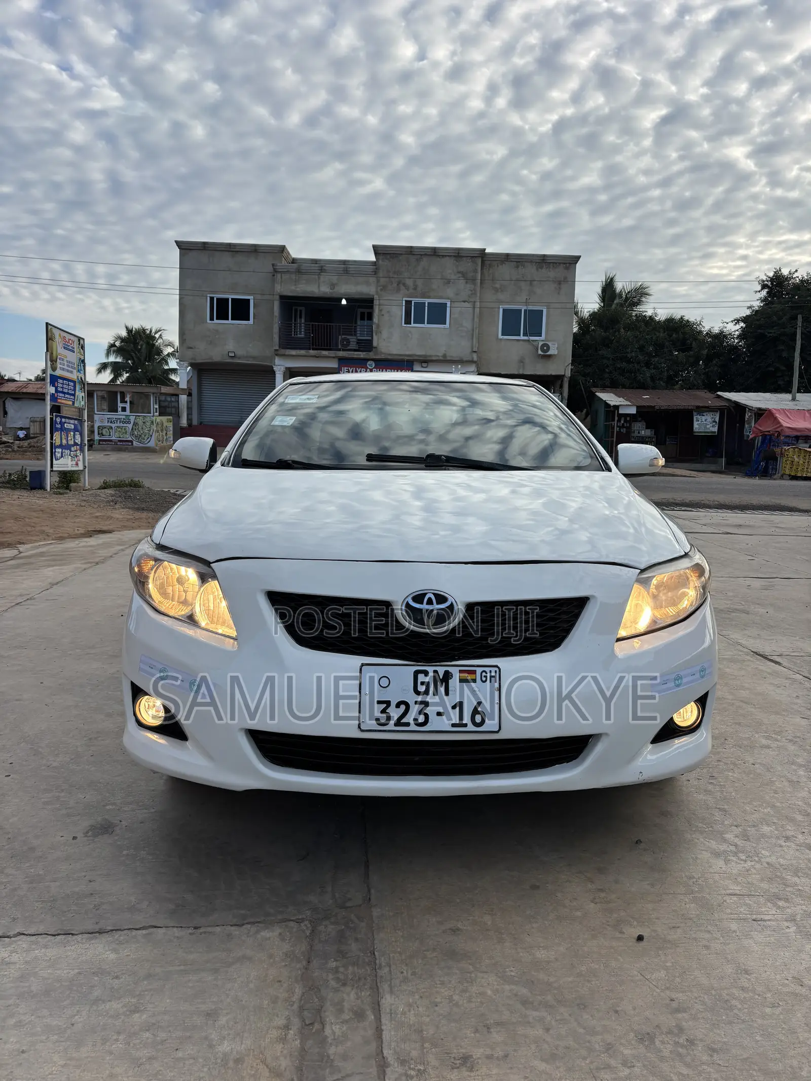 Toyota Corolla 2009 White