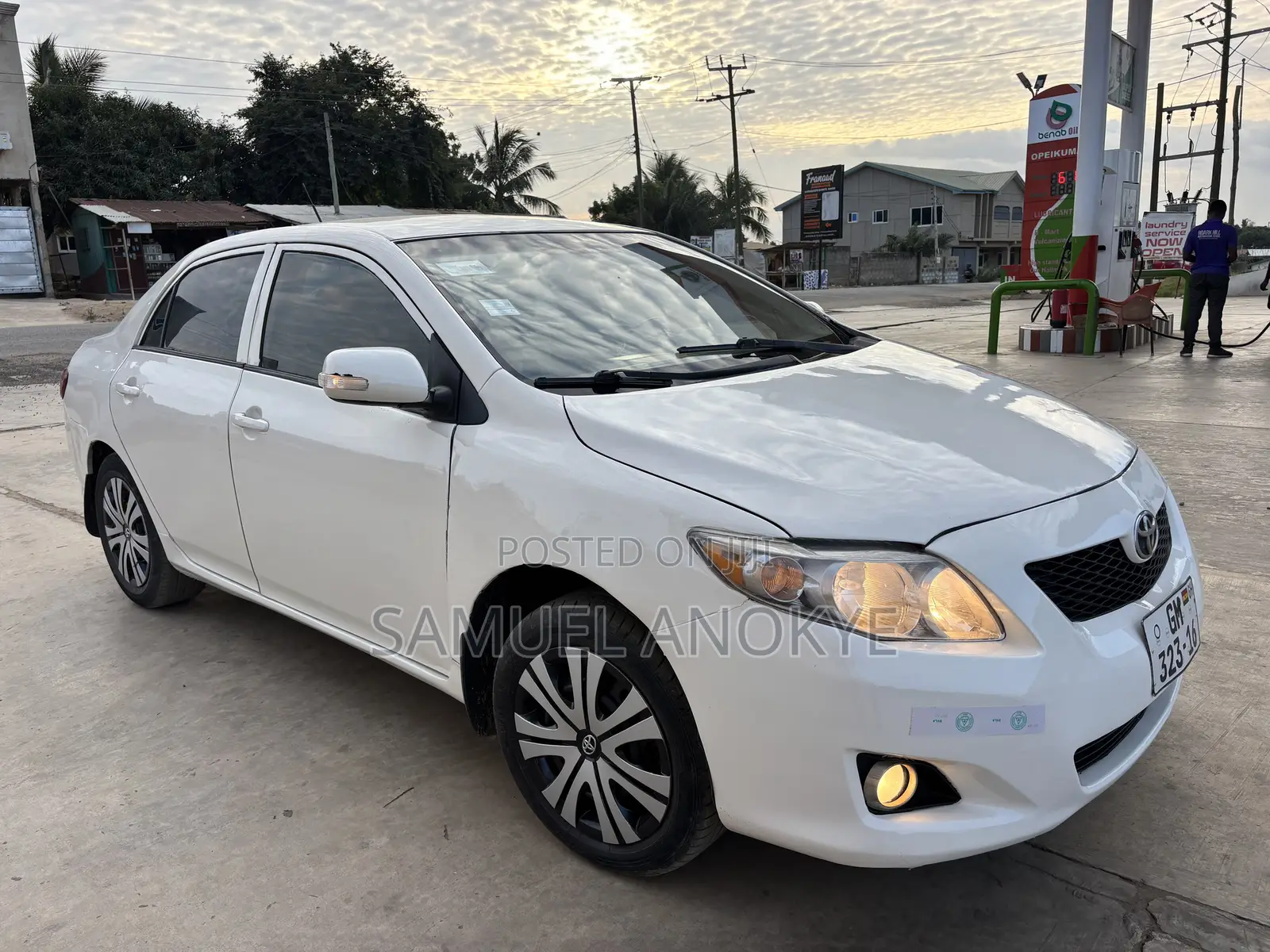 Toyota Corolla 2009 White