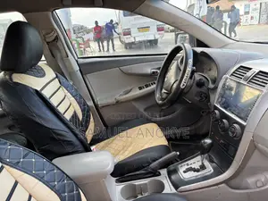 Toyota Corolla 2009 White