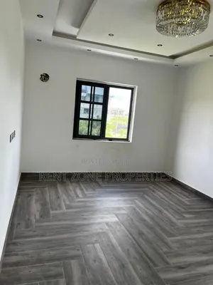 8bdrm Mansion in Ofankor for sale