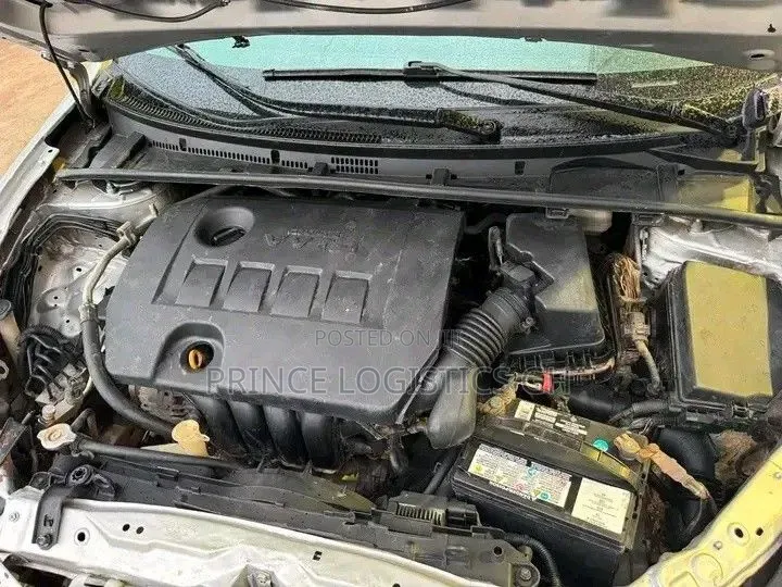 Toyota Corolla SE (1.8L 4cyl 2A) 2018 Silver