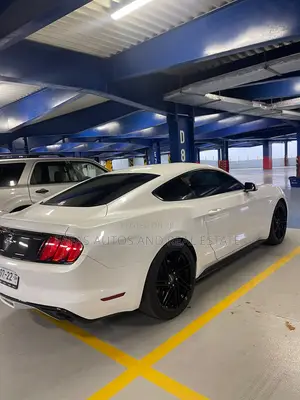 Ford Mustang GT Fastback 2016 White