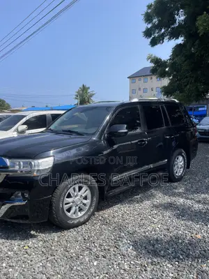 Toyota Land Cruiser 5.7 V8 VX-S 2013 Black
