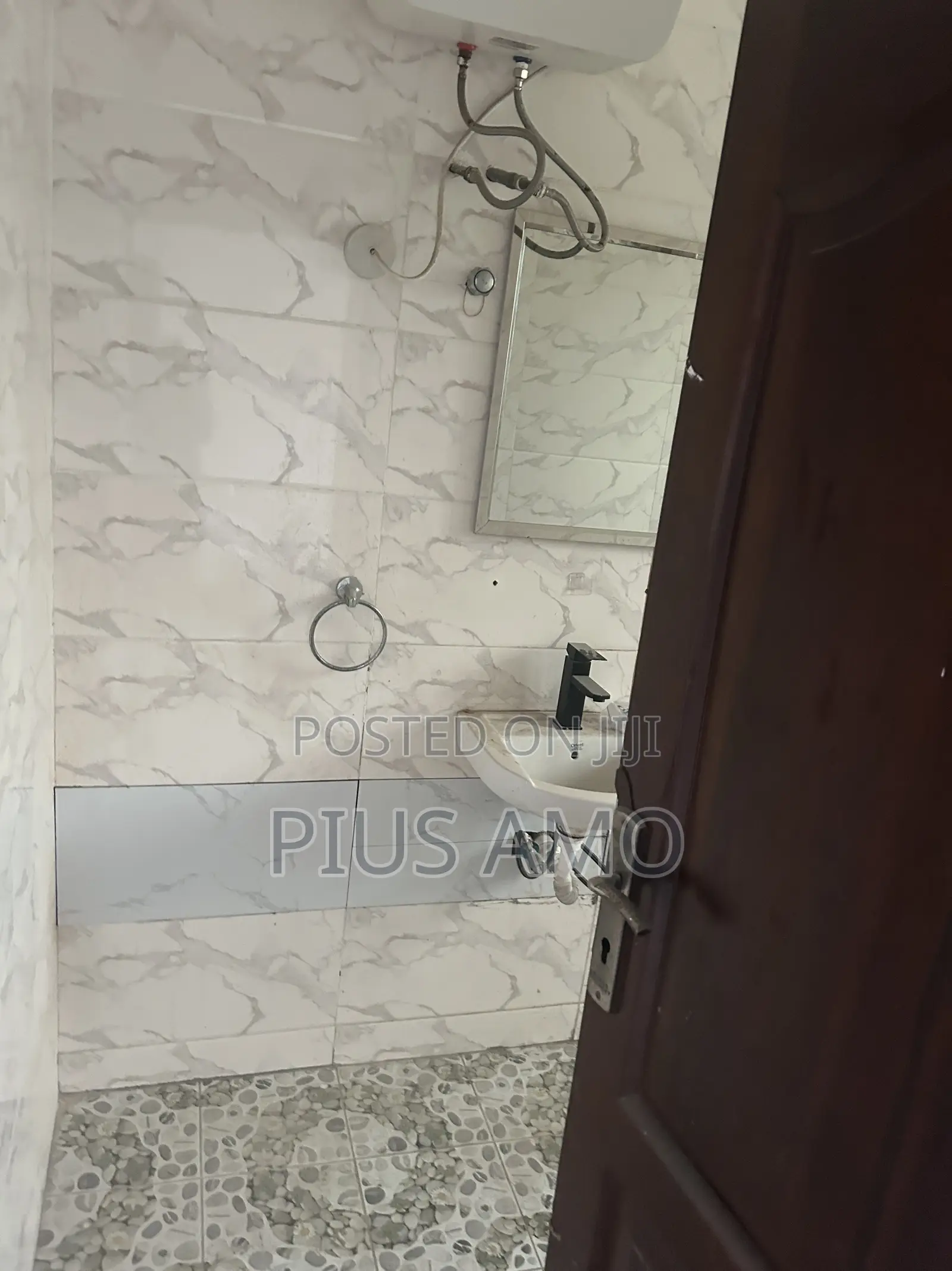 3bdrm Apartment in Teshie for rent