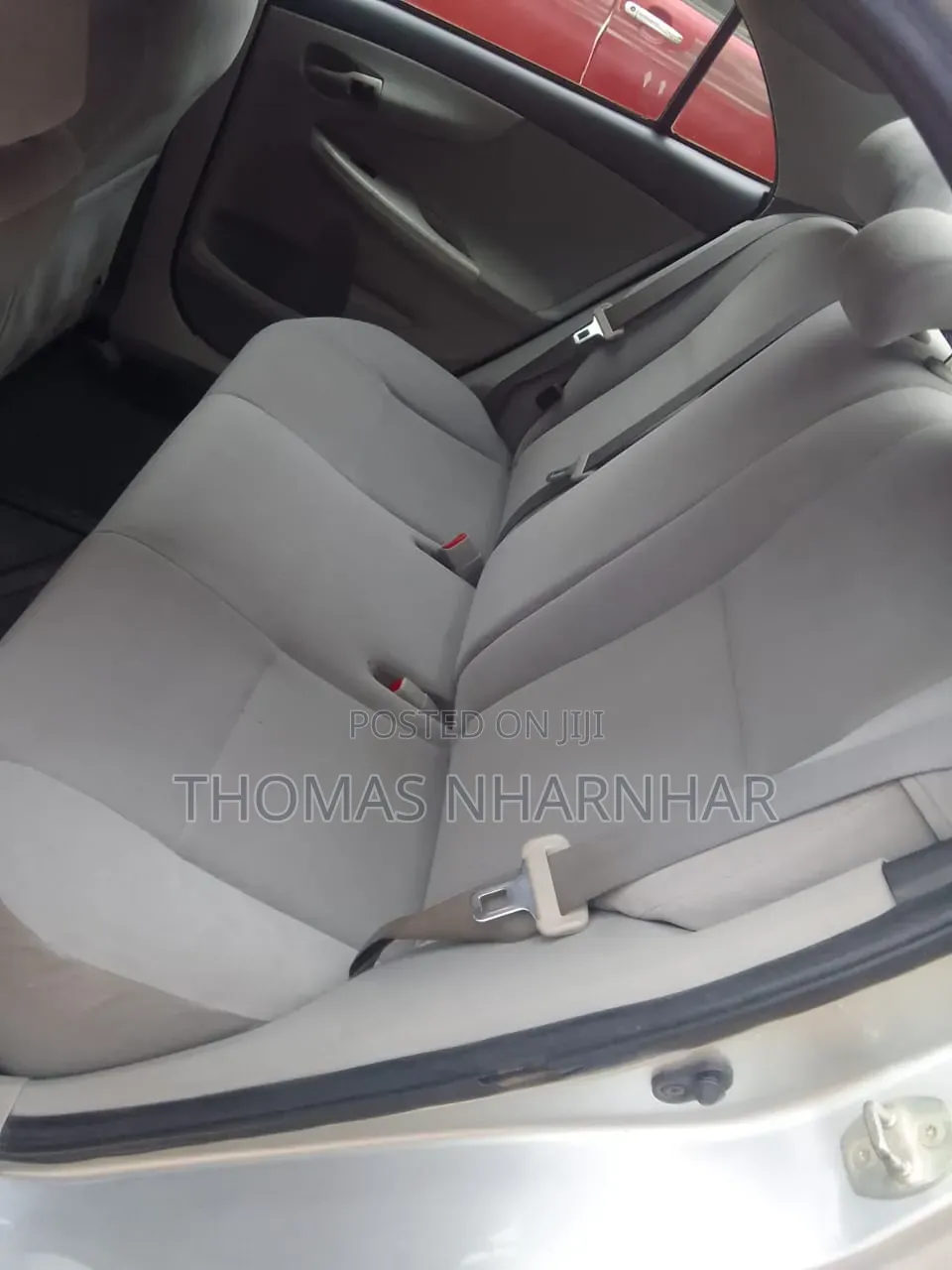 Toyota Corolla LE 4dr Sedan (1.8L 4cyl 4A) 2013 Silver