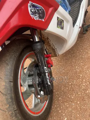 SYM Symnh 2023 Red
