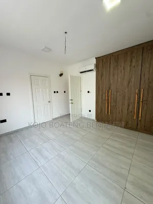 4bdrm House in School Junction for rent