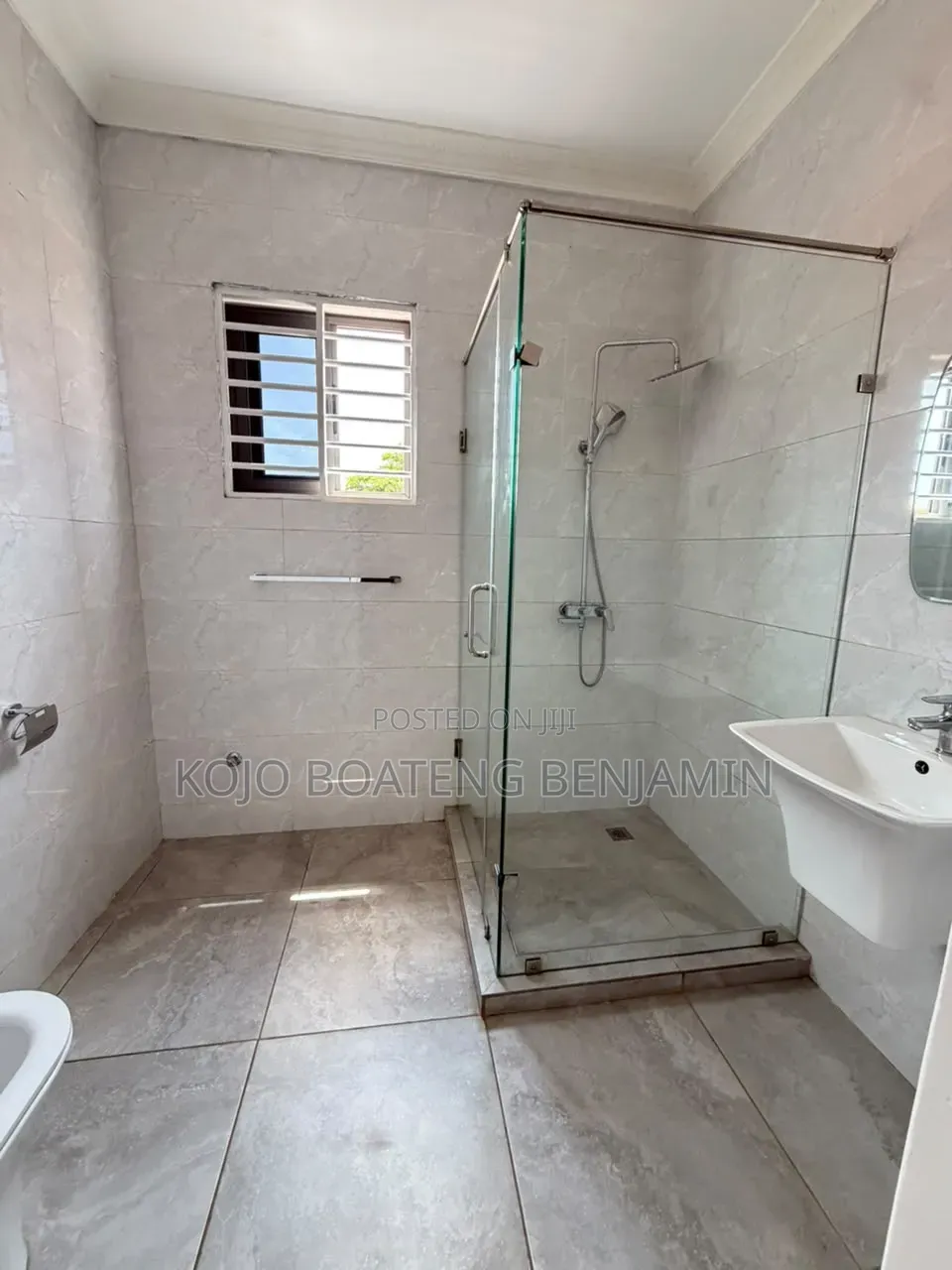 4bdrm House in School Junction for rent
