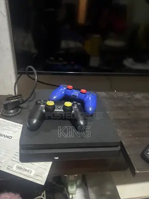 PS4 Slim Online/Offline Account