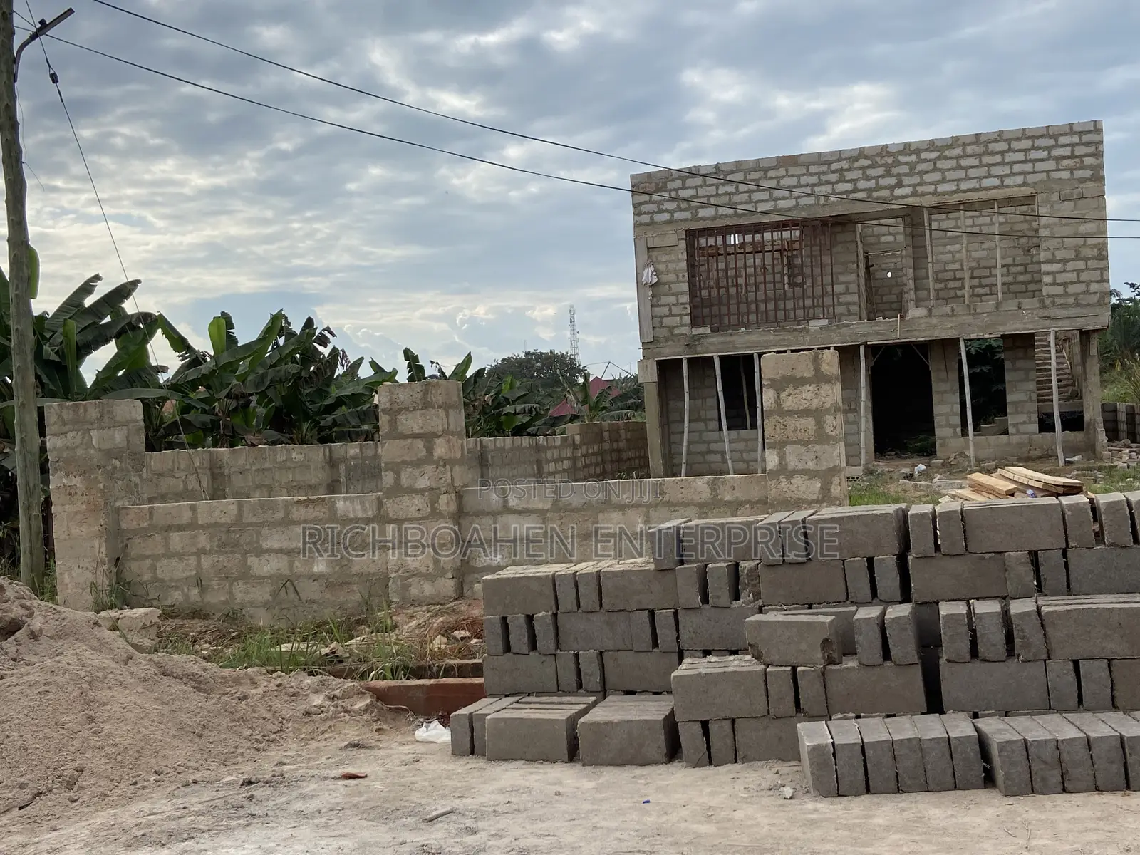 4bdrm Duplex in Richboahen, Atwima Kwanwoma for sale