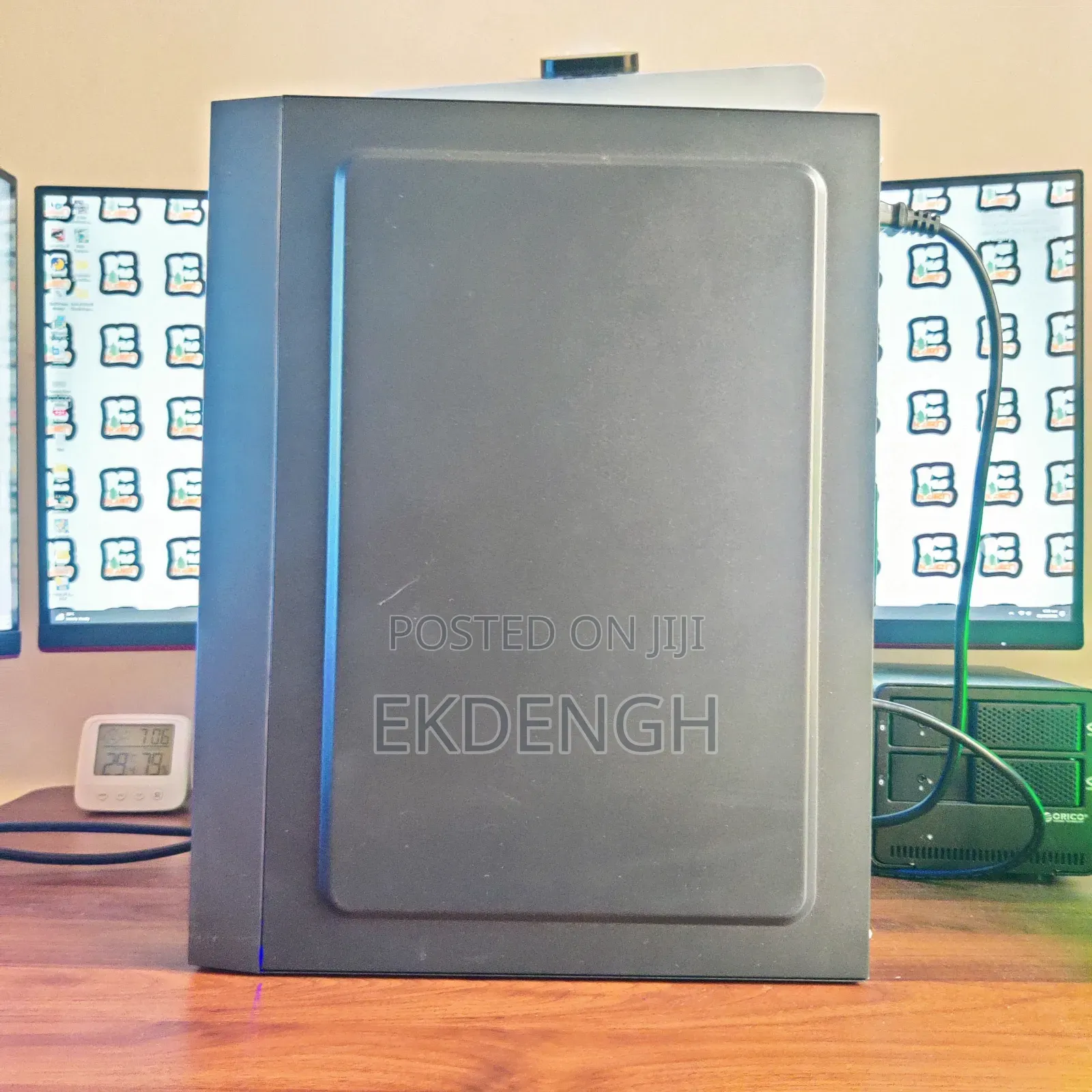 Desktop Computer 8GB Intel Xeon SSD 256GB