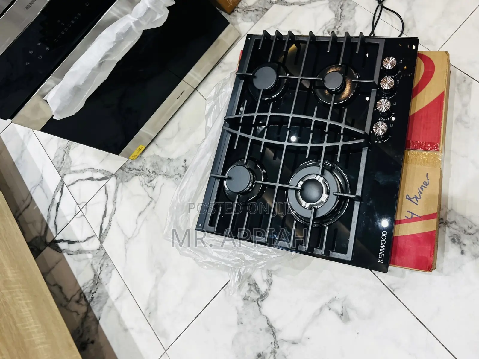 Extremely Classic Kenwood 60cm Glass 4 Gas Cooker 