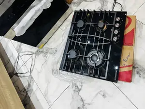 Extremely Classic Kenwood 60cm Glass 4 Gas Cooker 