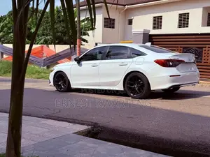 Honda Civic 2022 White