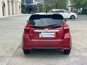 Toyota Yaris 2017 Red